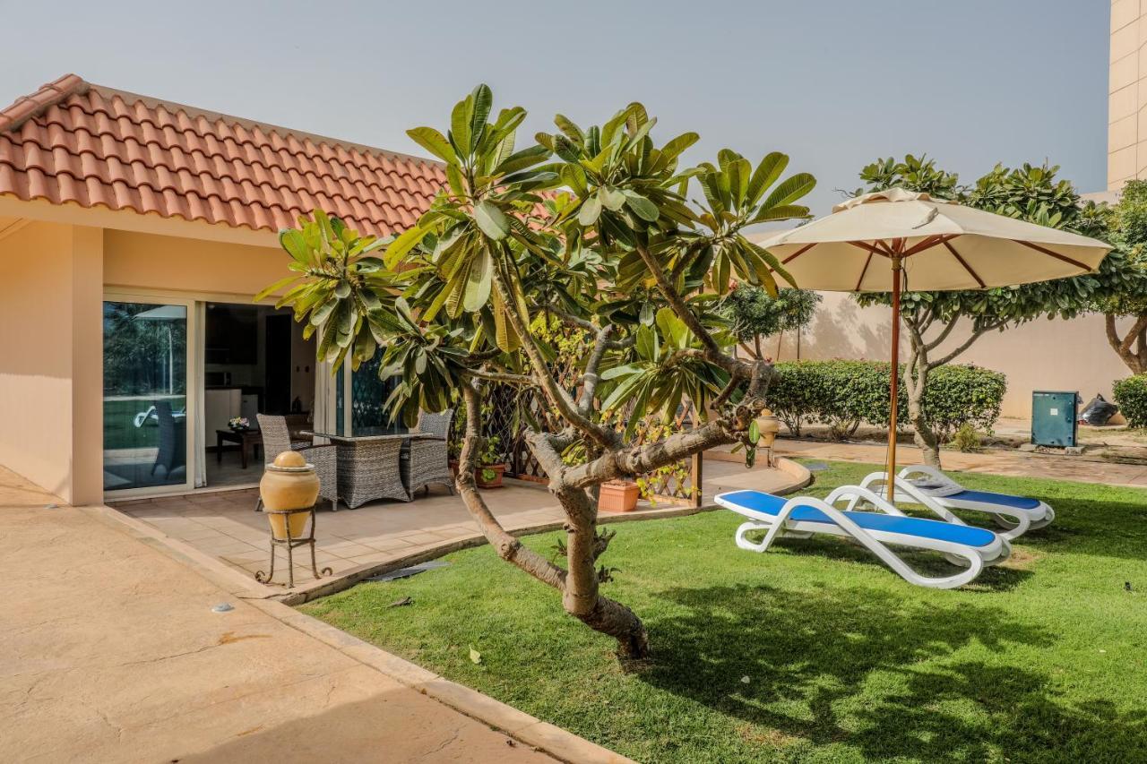 Danat Jebel Dhanna Resort Exterior photo